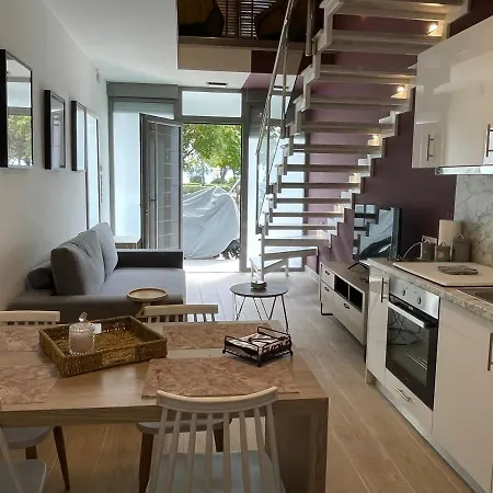 Seaside Loft *